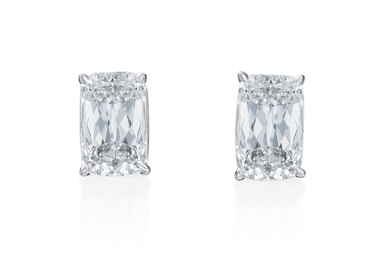 ASHOKA Stud Earrings