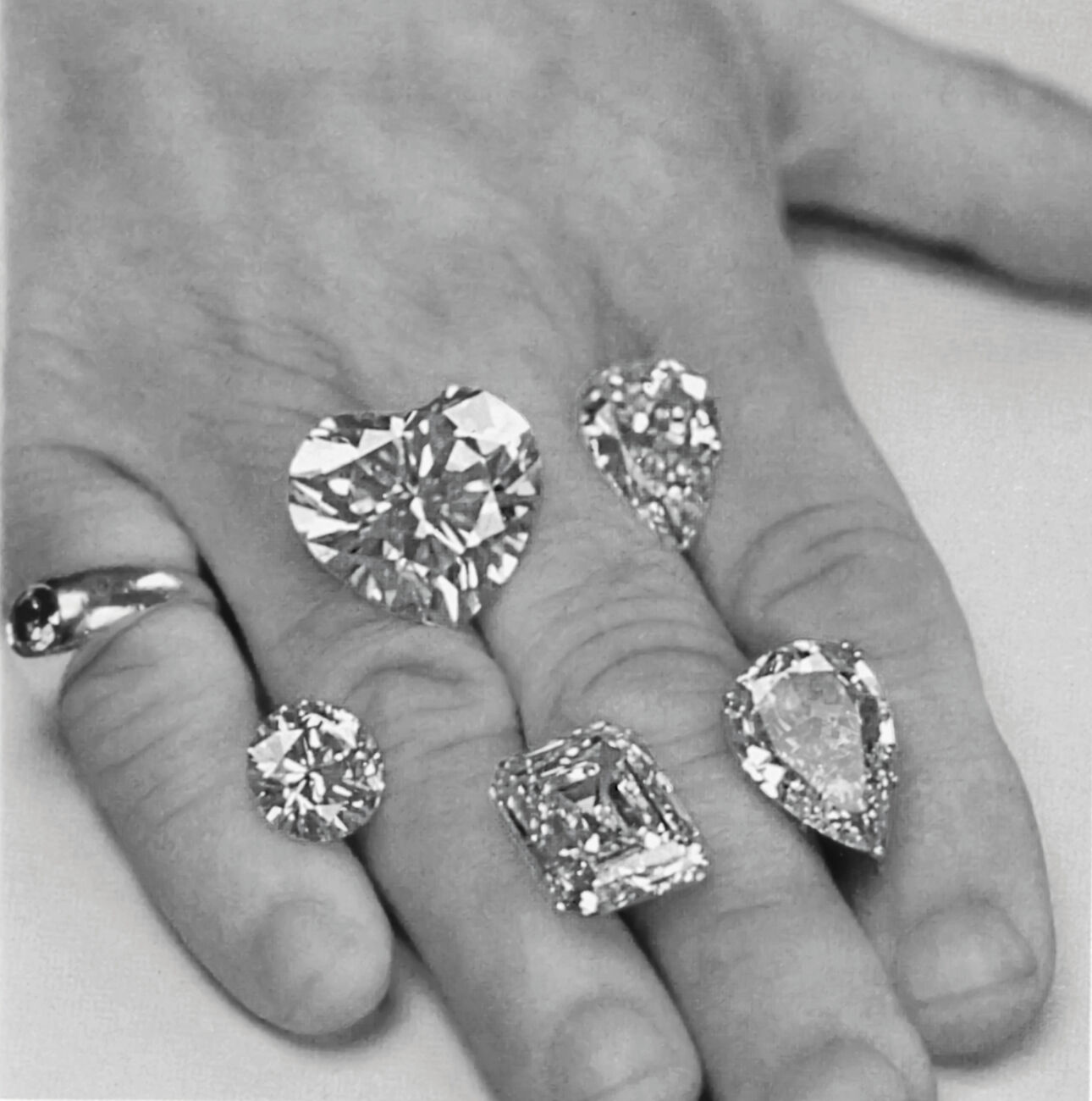 Modern Jeweler 2 V1b c